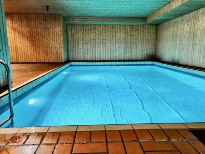 Schöne, helle hausähnliche Wohnung mit Schwimmbad und Tiefgarage in Bonn-Röttgen