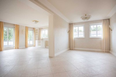 Traumhafte Penthaus-Wohnung in Göggingen mit 4 Zimmern,Einbauküche,2 Bädern und Dachterrasse