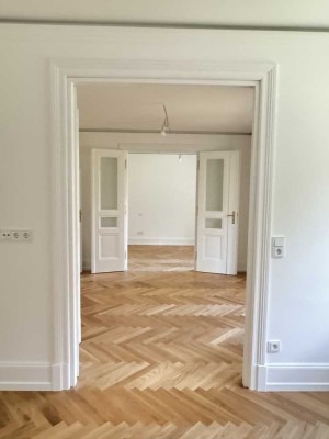 ***-WOHNUNG im HISTORISCHEN OBJEKT-***