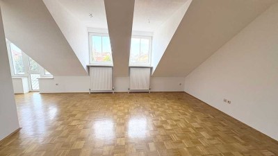4 Zimmer-Wohnung mit TG-Stellplatz