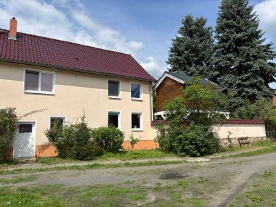 Geräumige Wohnung / Reihenhaus mit eigenem Garten gegenüber des Seddiner Sees