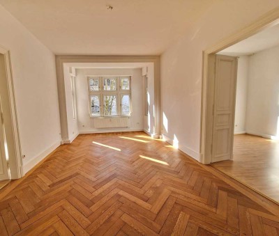 *Johannesviertel* Fürstliche 6-Zimmer-Altbauwohnung aus 1898 – provisionsfrei