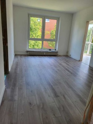Helle 2,5-Zimmer-Wohnung im 2. OG in Stralsund-Grünthal-Viermorgen