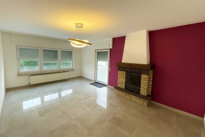 Modernisiertes, freistehendes Einfamilienhaus mit Bauland