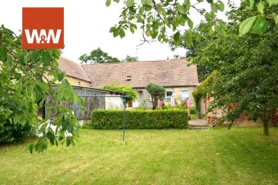Drei-Seiten-Hof in Fichtenhöhe mit Scheune, großem Grundstück