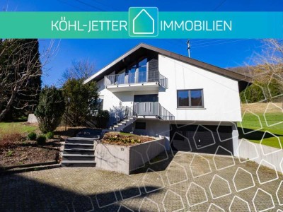 Lichtdurchflutete 3-Zi-Dachgeschoss-Wohnung am Waldrand von Albstadt-Pfeffingen!