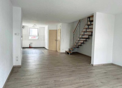 Familienfreundliches Reihenhaus in ruhiger Lage von Frankfurt-Harheim!
