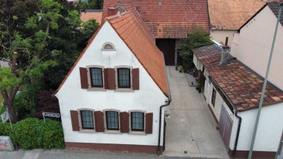 Romantisches Anwesen mit toller Scheune und viel Platz