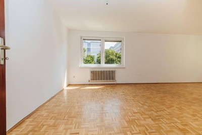 DIREKT AN DER TU GRAZ I LOGGIA I INNENSTADT LAGE I SEHR RUHIG I SEHR HELL I LICHTDURCHFLUTET I 2. STOCK MIT LIFT I PROJEKT WOHNEN I