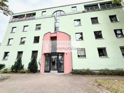 LICHTDURCHFLUTET MIT BALKON, PARKETT UND EINBAUKÜCHE IN RUHIGER LAGE VON PANKOW! KAPITALANLAGE