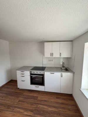 2-Zi-Wohnung mit Einbauküche! Ruhige Lage und schöne Aussicht inklusive!