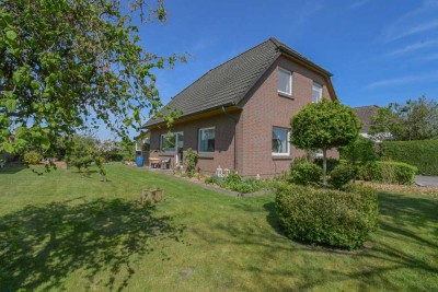 6563- RESERVIERT! Zuhause ankommen – Ihr neues Familienglück mit großem Garten in Husbäke