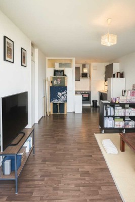 *RUHIGE 2 ZI WOHNUNG MIT BALKON* - IN NIEDERKASSEL