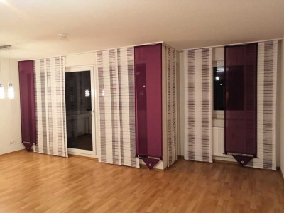 Exklusive 3,5-Zimmer-Wohnung mit gehobener Innenausstattung mit Balkon und EBK in Böblingen-Flugfeld