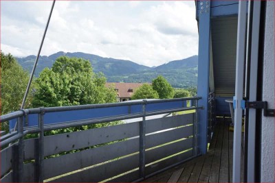 Charmante Dachgeschosswohnung im Landhausstil!