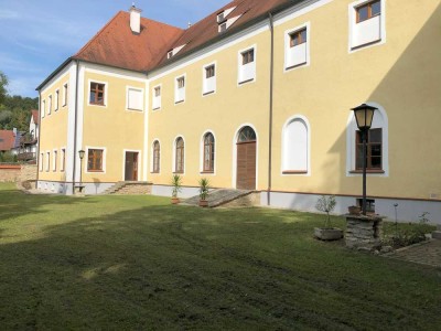 Exklusive 3,5-Zi-WHG  mit EBK in ehemaliger Schlossbrauerei