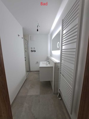 moderne 2-Raum Wohnung mit Fußbodenheizung, voll saniert