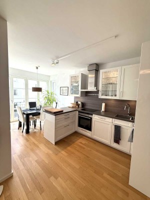 Sonnige 3-Zimmerwohnung in luxuriösem Anwesen
