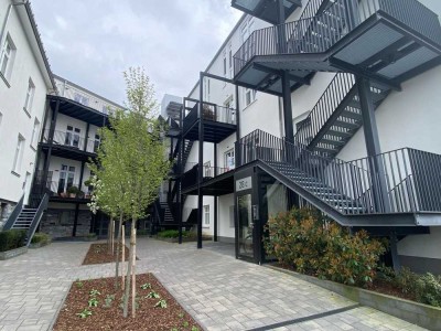 Neuwertige, helle 3-Zimmer Wohnung mit Balkon und Einbauküche zu vermieten