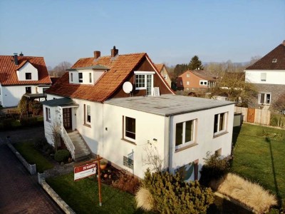 LAMDA in Messenkamp - Schönes Einfamilienhaus mit großem Garten und Garage