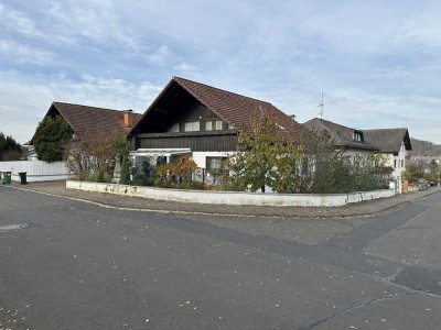 Einfamilienhaus mit Einliegerwohnung in begehrter Wohnlage von Großen Buseck
