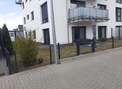 Erdgeschoss Wohnung mit Garten / 3,5 Zimmer