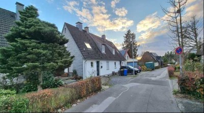 Modernisiertes Einfamilienhaus mit großem Gartengrundstück