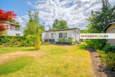 IMMOBERLIN.DE - Angenehmer Bungalow mit Südwestgarten in naturschöner Lage