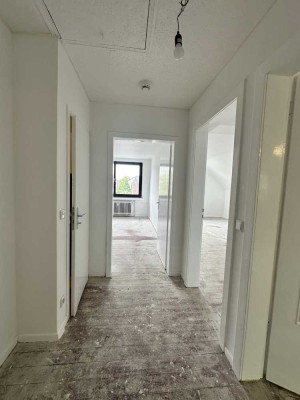 3-Zimmer-Wohnung im 2. OG ·  61,28 m² · Erstbezug nach Sanierung