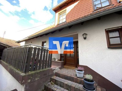 Zum Verlieben! Doppelhaushälfte mit Charme sucht neue Eigentümer!