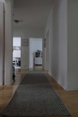 4-Zimmer-Erdgeschosswohnung mit Balkon, Gartennutzung, Kellerraum, Garage in GV-Wevelinghoven