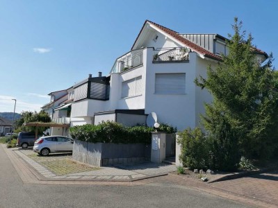 Attraktive 3-Zimmer-Wohnung mit Terrasse, Gartenanteil und nachhaltiger Wasserquelle in Plüderhausen