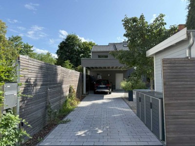 Traumhaftes Wohlfühlhaus mit lux. Innen- und Außenausstattung.
