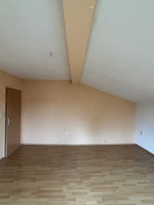 Helle Einraumwohnung in ruhiger Lage – ideal zum Entspannen und Wohlfühlen mit Garten