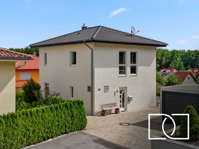Baujahr 2017! Energieeffiziente Stadtvilla mit hochwertiger Ausstattung und schönem Garten