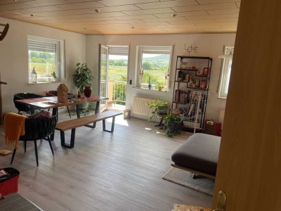 Freundliche 2-Zimmer-Wohnung mit Balkon und Einbauküche in Ingelheim