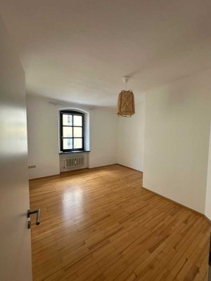 2-Zimmer-Wohnung in der Altstadt (WG-geeignet)