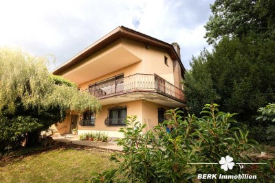 BERK Immobilien - Einfamilienhaus zum Verlieben mit Panoramablick & Waldrandlage in Klingenberg/Röll