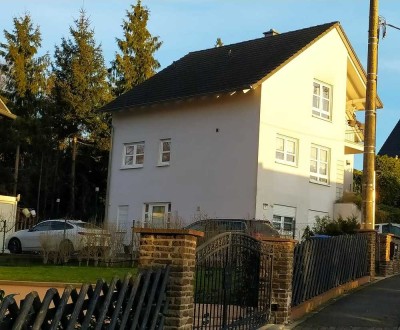 Raus aus der Stadt, rein in die Natur- Top modernes 5- Raum Einfamilienhaus im Grünen