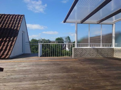 Schöne 3-Raum-Wohnung mit teilweise überdachter Terrasse und Einbauküche in Stade Wiepenkathen