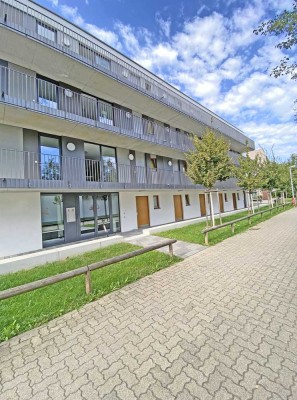 7002 - KA-Weststadt! Teilmöbliertes 1-Zimmer-Apartment mit Gemeinschaftsküche und Stellp