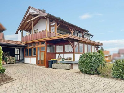 Gepflegtes Zweifamilienhaus mit Wintergarten, großem Grundstück &amp; Entwicklungspotenzial in Haag