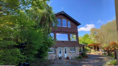 Günstiges, vollständig renoviertes 7-Zimmer-Einfamilienhaus in Edertal