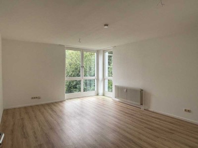 Erste eigene Wohnung mit Aufzug und Balkon!