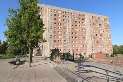 Weitblick inklusive – 2-Zimmer-Wohnung mit Aussicht über Schwerin