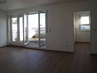 Stilvolle 2-Zimmer-Penthouse-Wohnung mit Terasse in Ulm - Eselsberg
