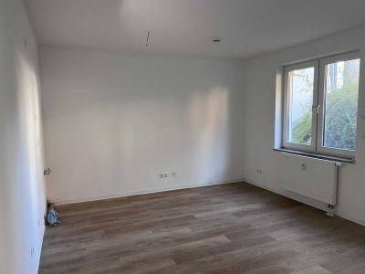 2 MONATE MIETFREI ! Praktische 2-Raum-Wohnung für Azubis & Pendler