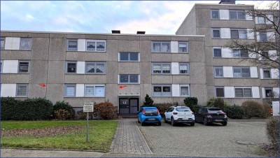 Schöne Vierraumwohnung mit Balkon und Pkw-Stellplatz