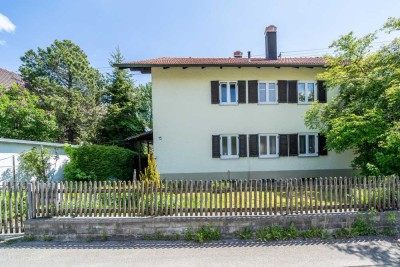 Begehrte Wohnlage! Solides Zweifamilienhaus mit Doppelgarage in Peiting / Bachfeld!
