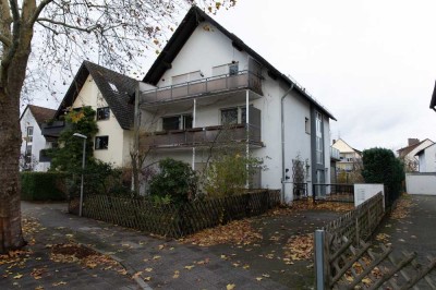 Geräumiges, günstiges und gepflegtes 12-Zimmer-Einfamilienhaus in Dreieich